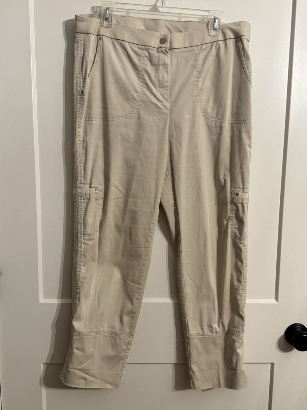 Chico’s Cargo Crop Pants Off White Sz 2 Cream Coastal Vacation Resort Summer